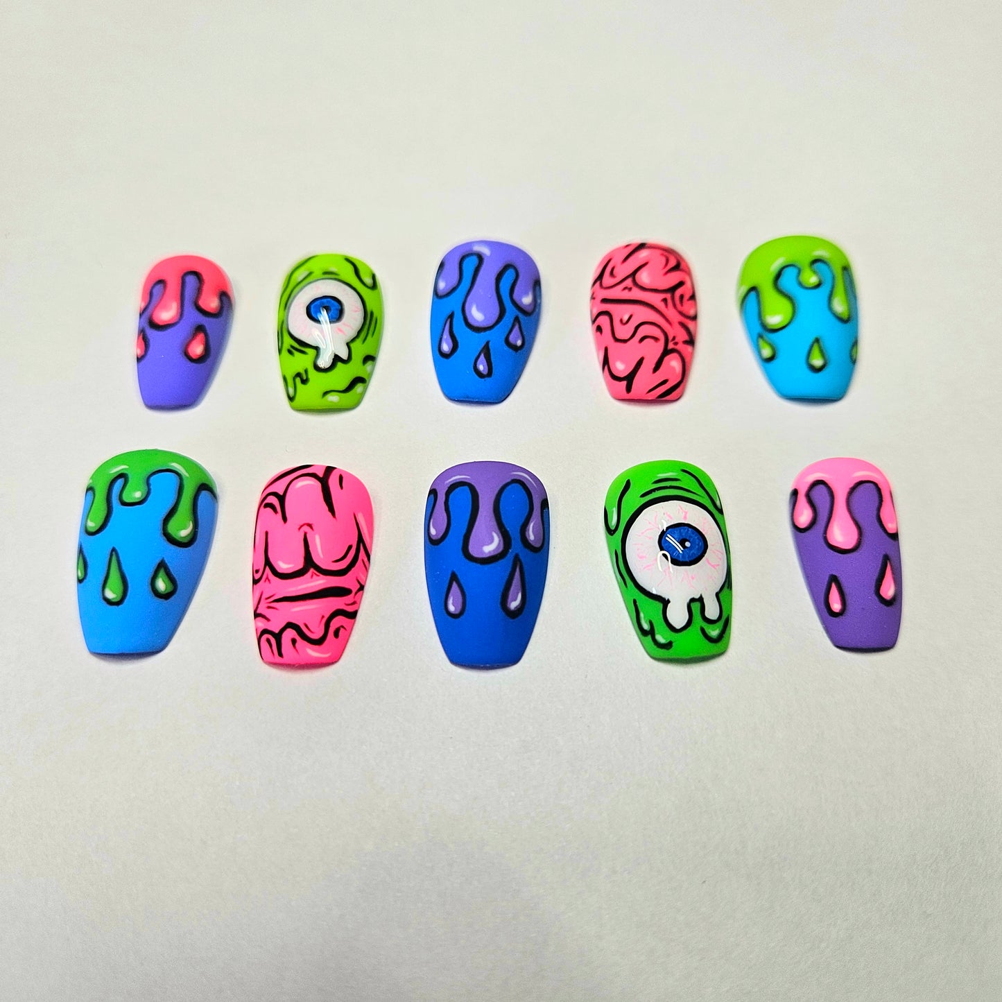 Comic Pop-Art Drippy Brains and Eyeballs Press-on Nails Custom Shape